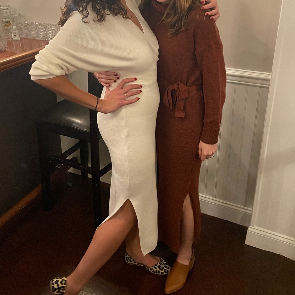 Brick turtle neck sweater dress with tie